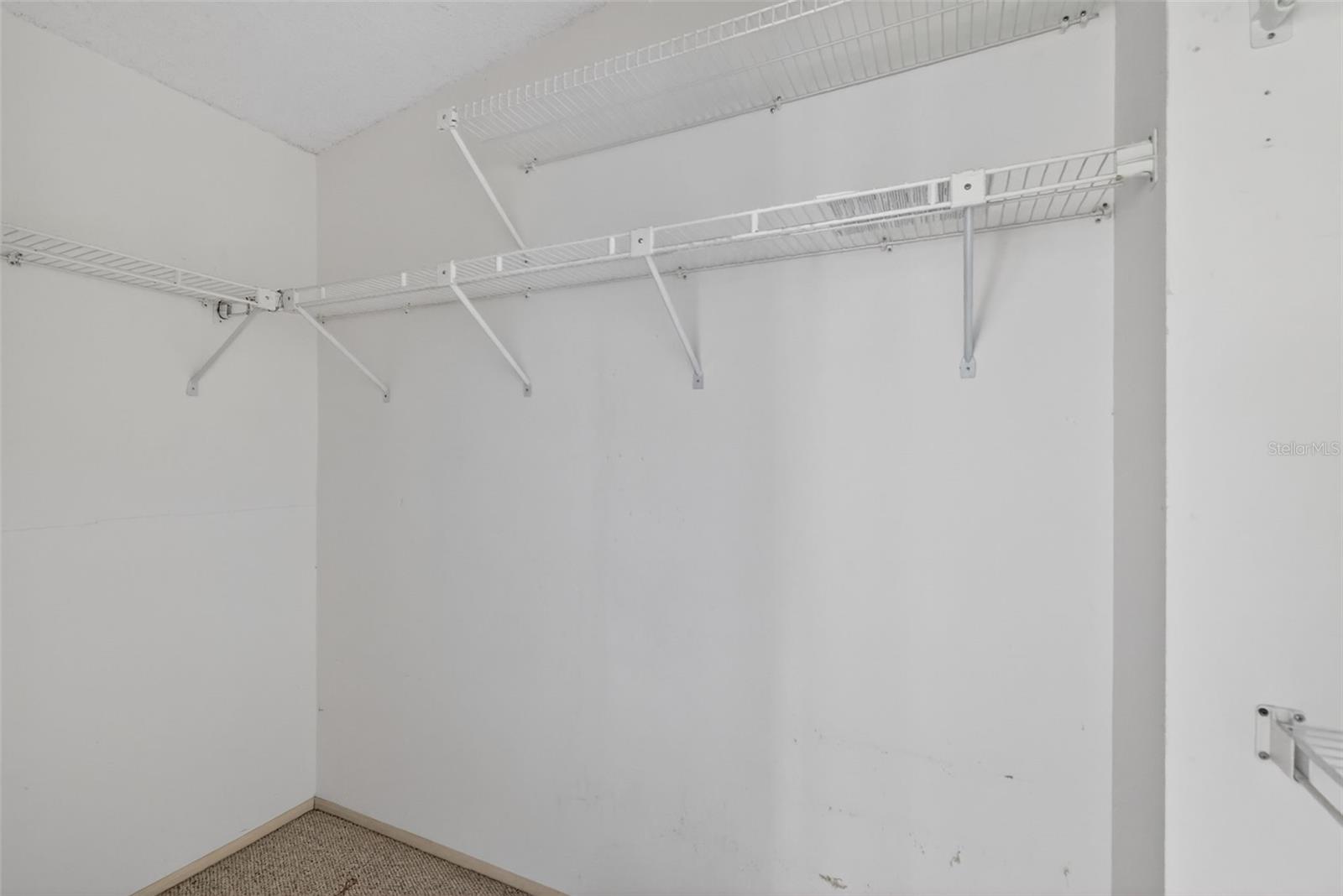 LADY LAKE ORANGE BLOSSOM GARDENS UNIT 09 - Residential