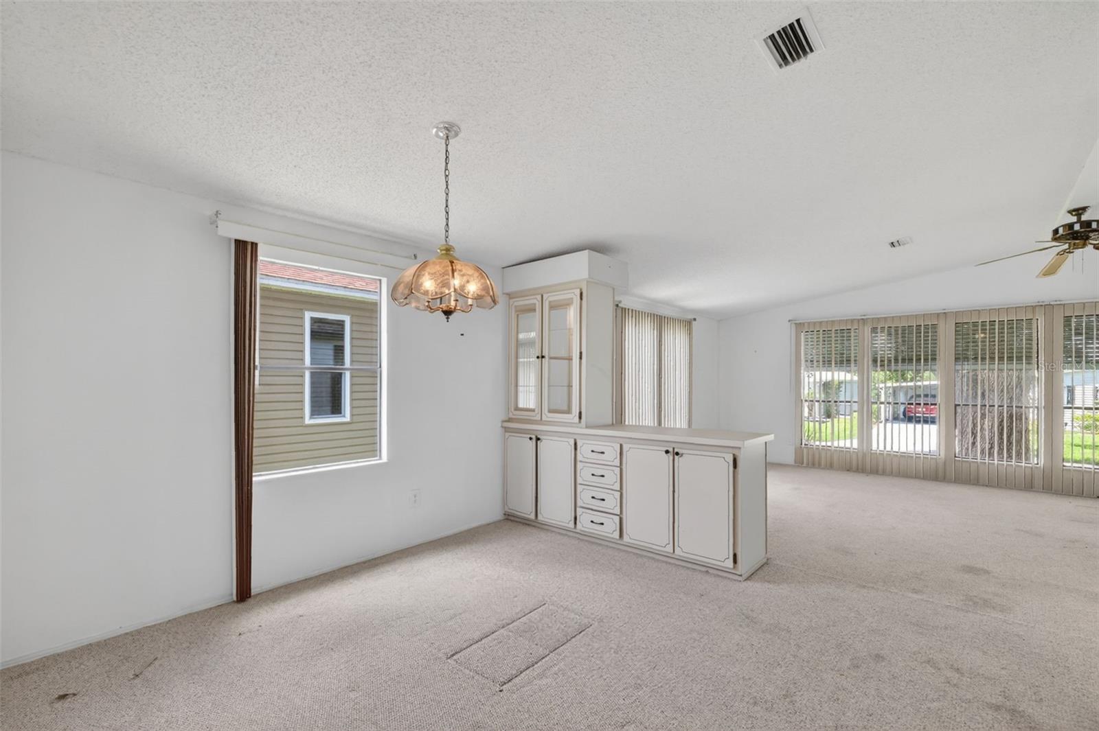 LADY LAKE ORANGE BLOSSOM GARDENS UNIT 09 - Residential