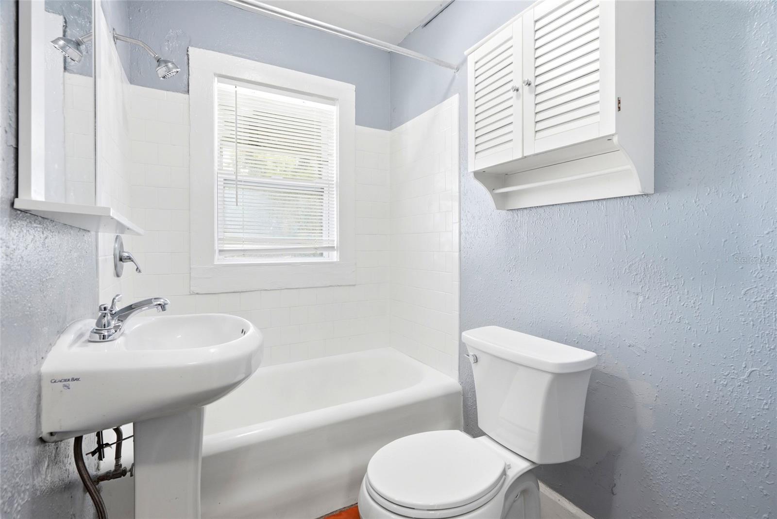 KINYON & WOODS ADD - Residential Lease