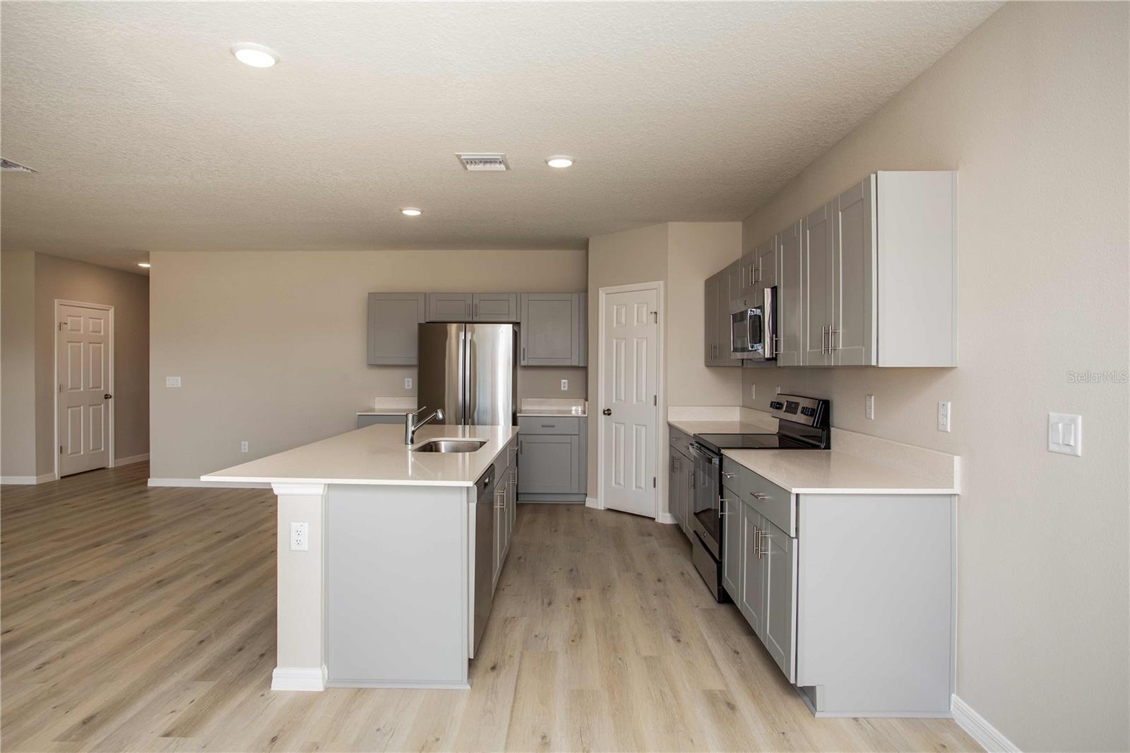 PASADENA RIDGE - Residential