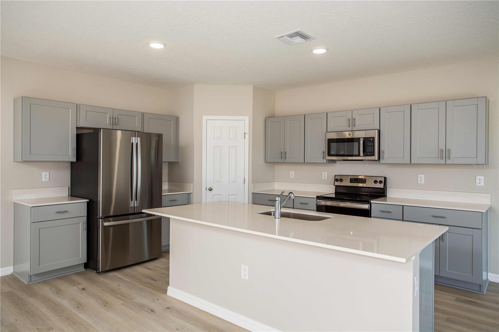 PASADENA RIDGE - Residential