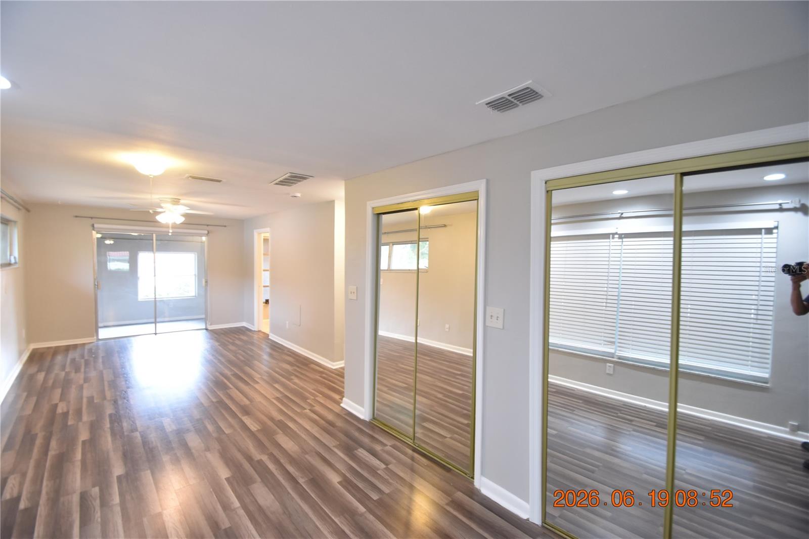 HARBOR LAKE ESTATES - Residential Lease