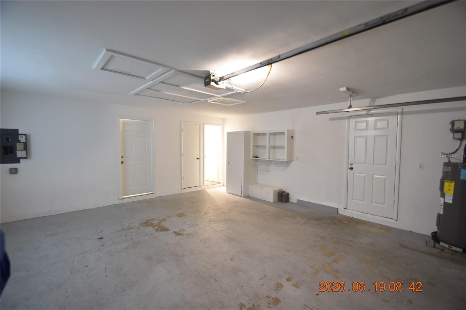 HARBOR LAKE ESTATES - Residential Lease