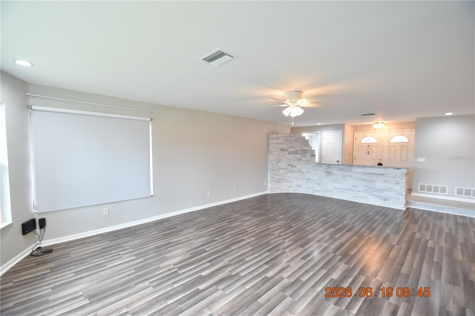 HARBOR LAKE ESTATES - Residential Lease
