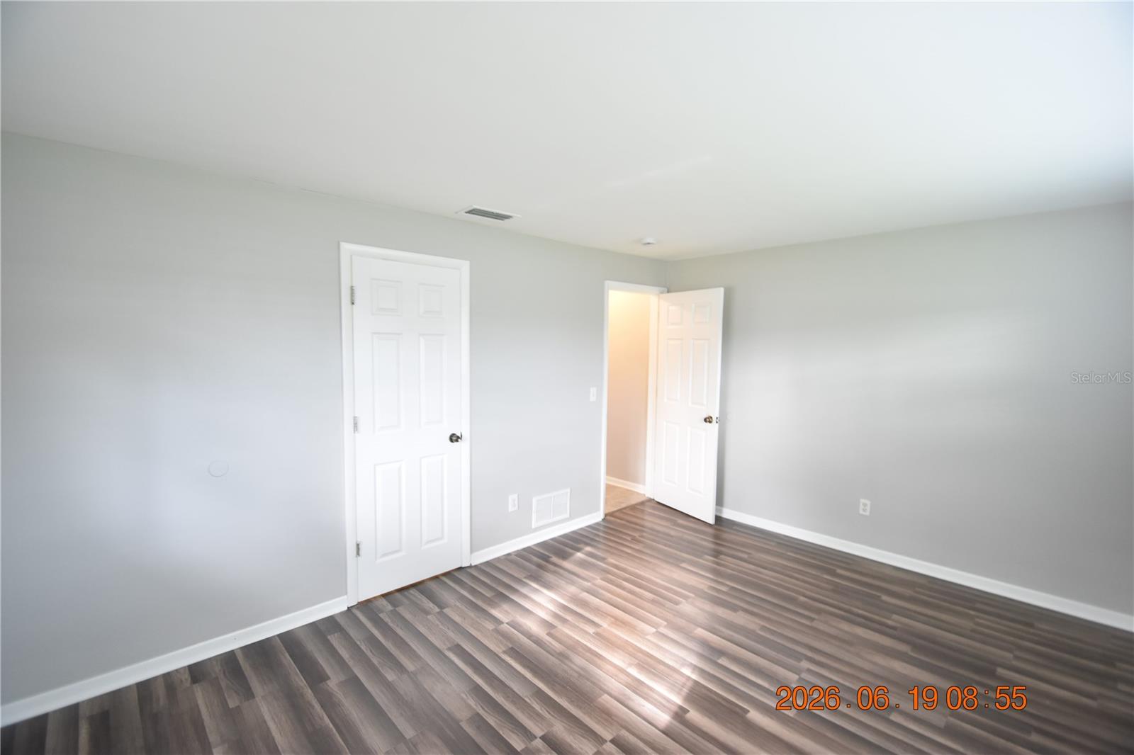 HARBOR LAKE ESTATES - Residential Lease