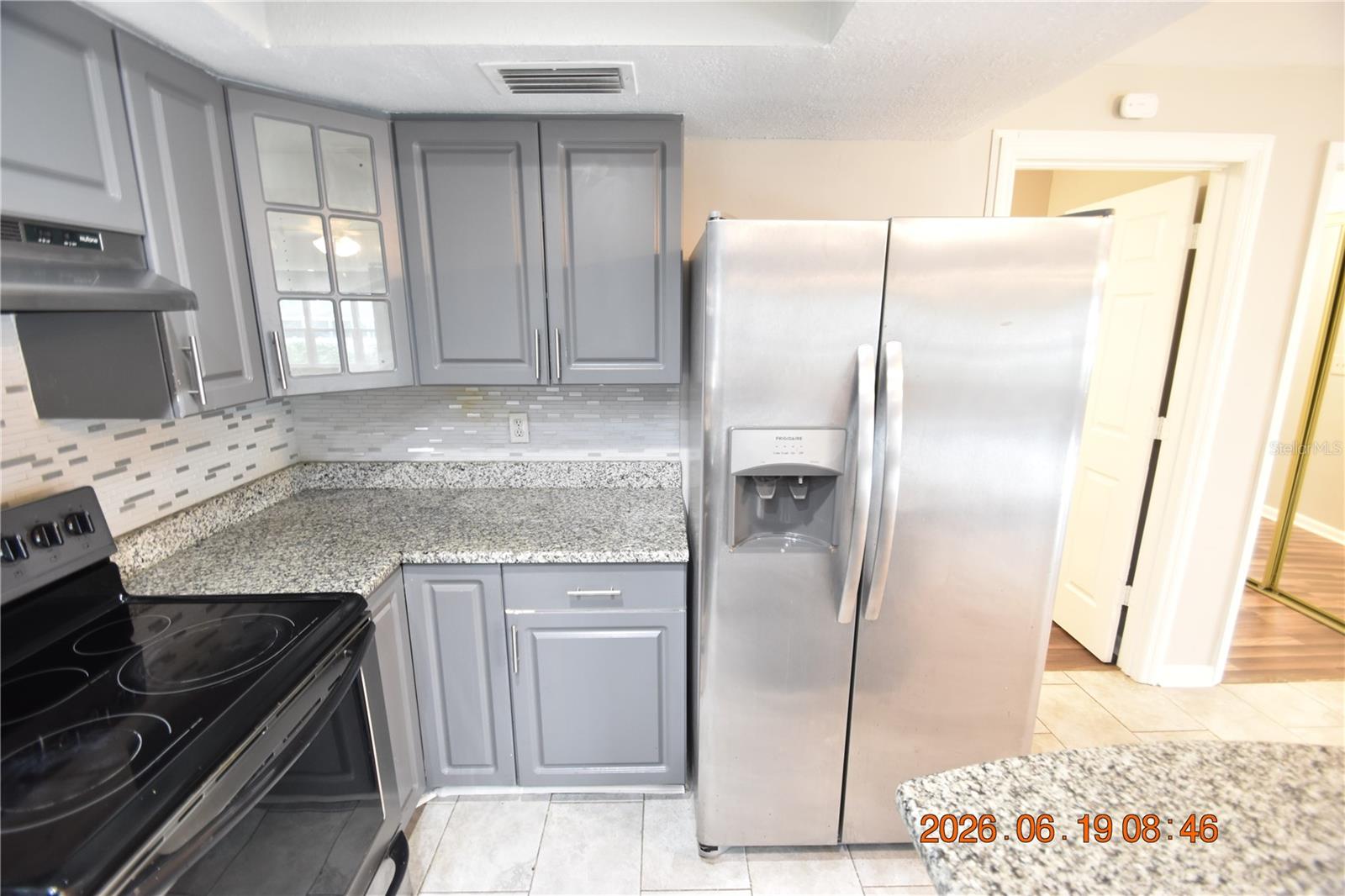 HARBOR LAKE ESTATES - Residential Lease