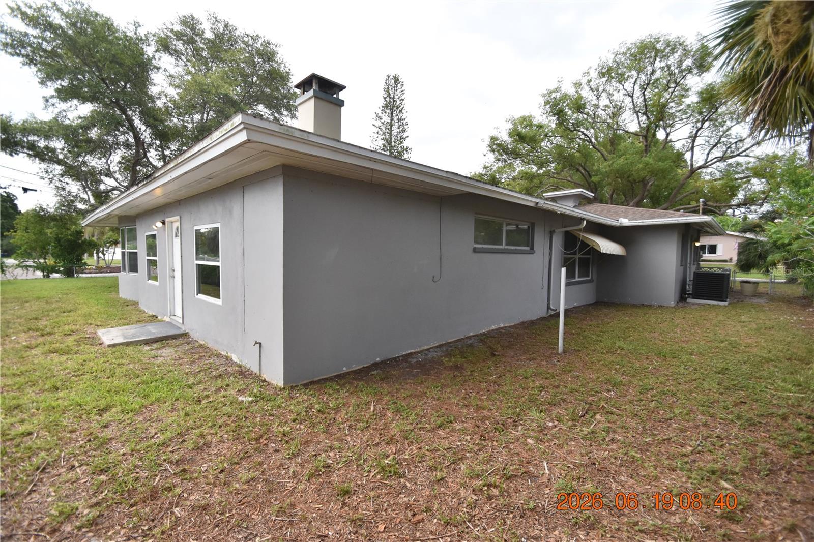 HARBOR LAKE ESTATES - Residential Lease