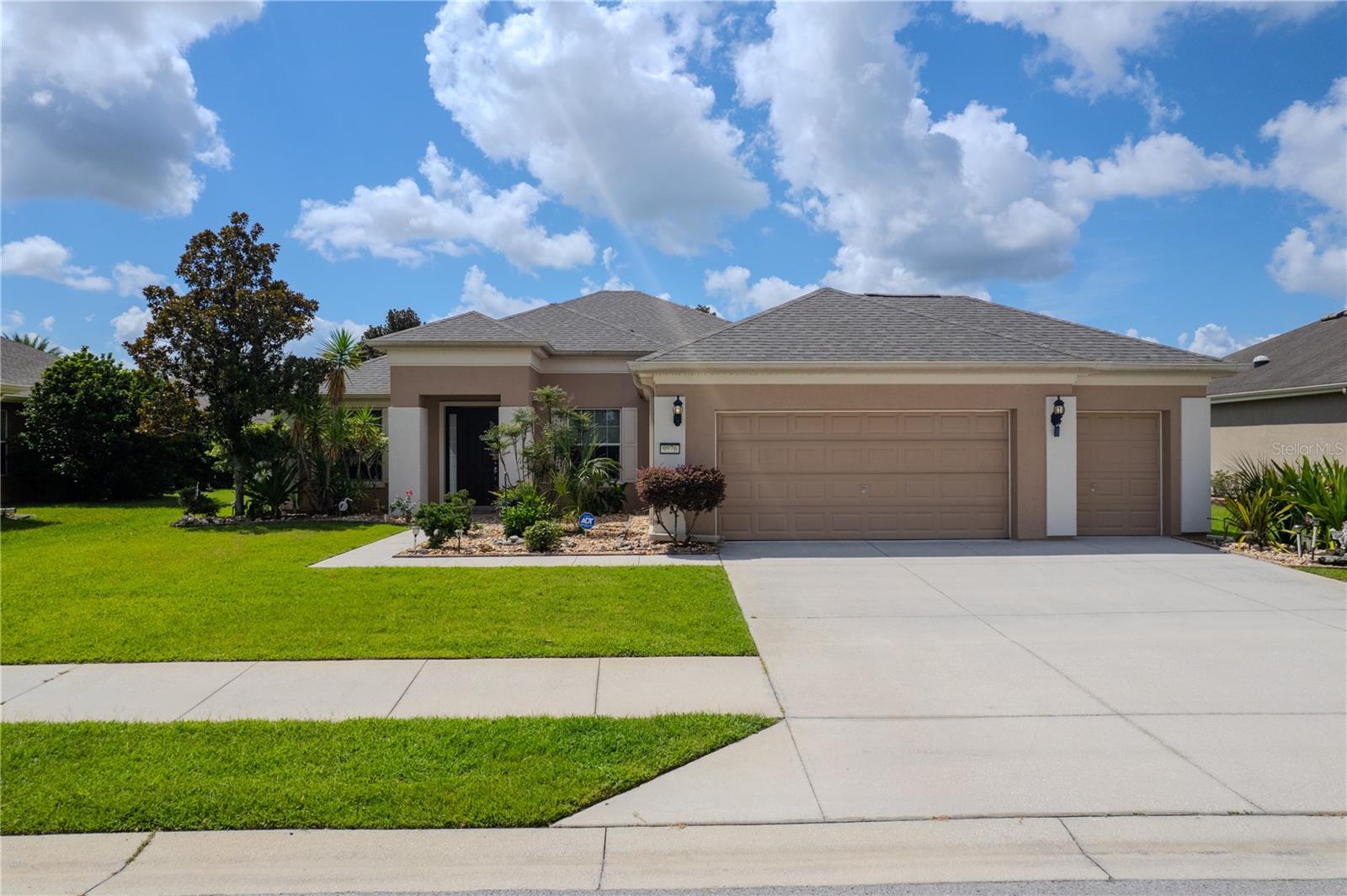STONE CREEK BY DEL WEBB-LONGLEAF - Residential