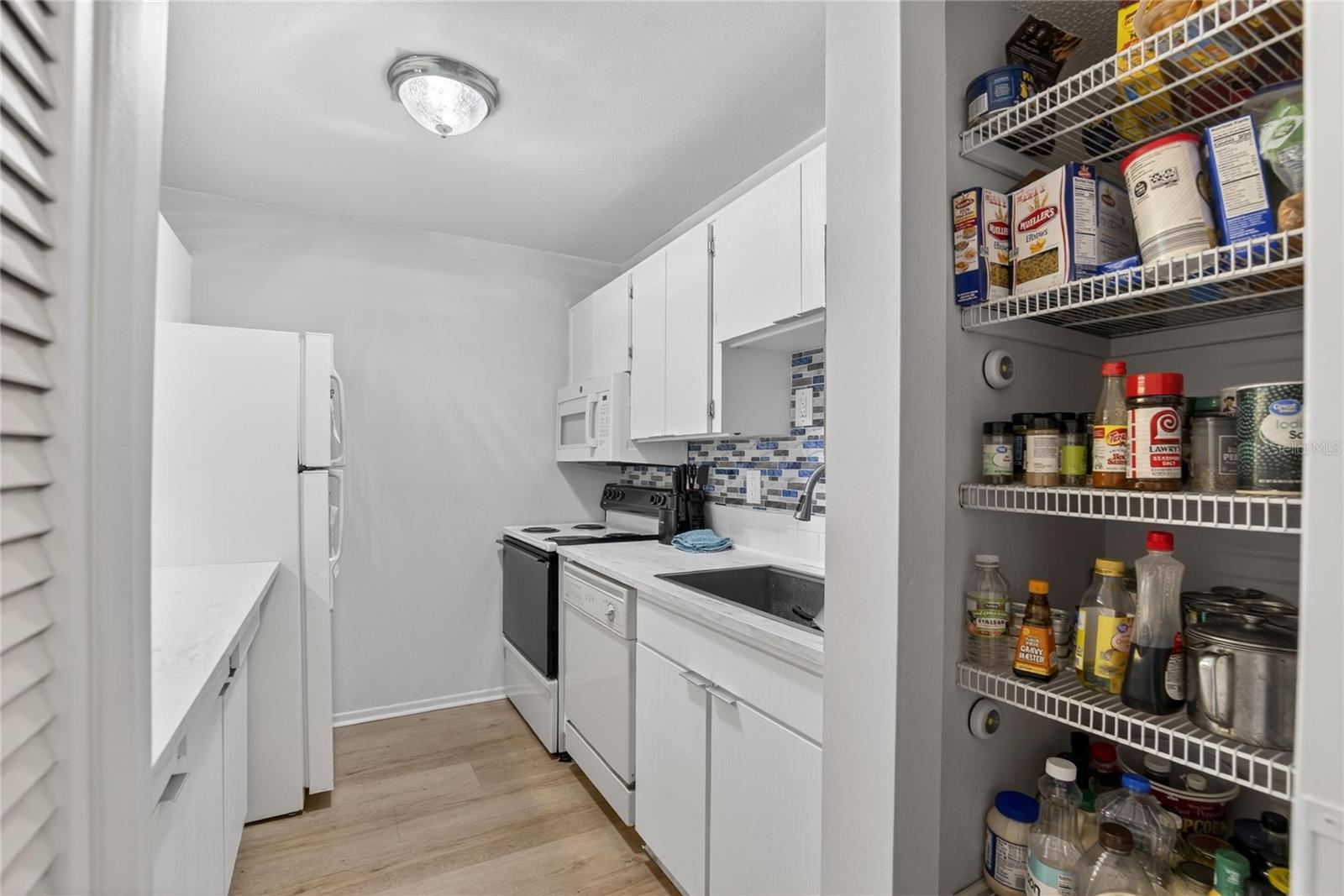 CYPRESS PARK GARDEN HMS 1 CONDO - Residential