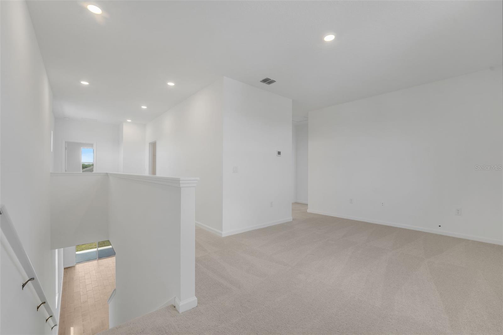 RESERVES AT HAMMOCK OAKS - Residential