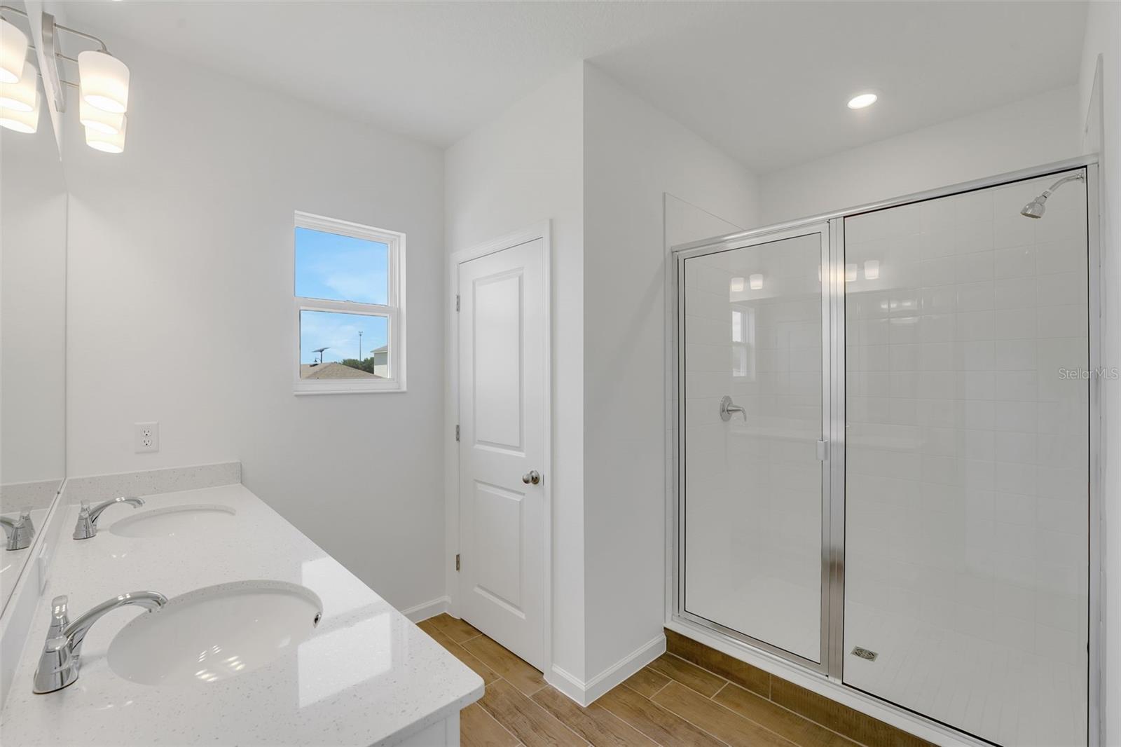 RESERVES AT HAMMOCK OAKS - Residential