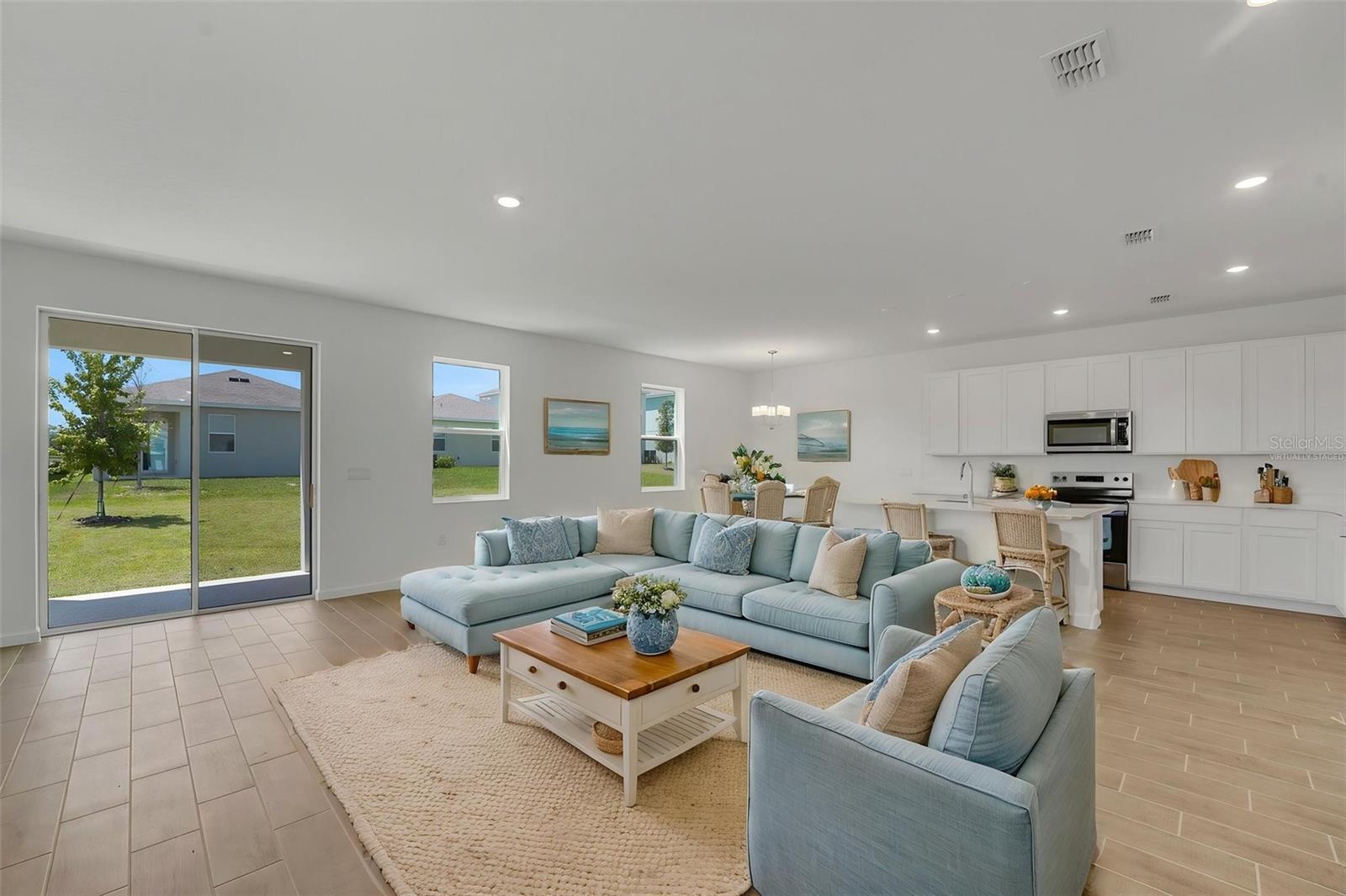 RESERVES AT HAMMOCK OAKS - Residential
