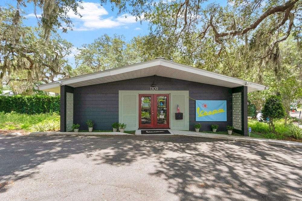 MOUNT VERNON HEIGHTS - Commercial Sale
