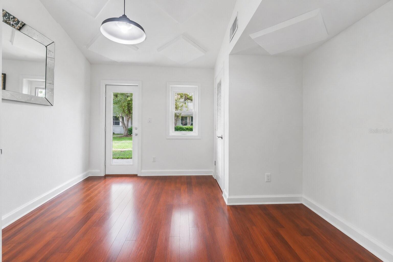 MOUNT VERNON HEIGHTS - Commercial Sale