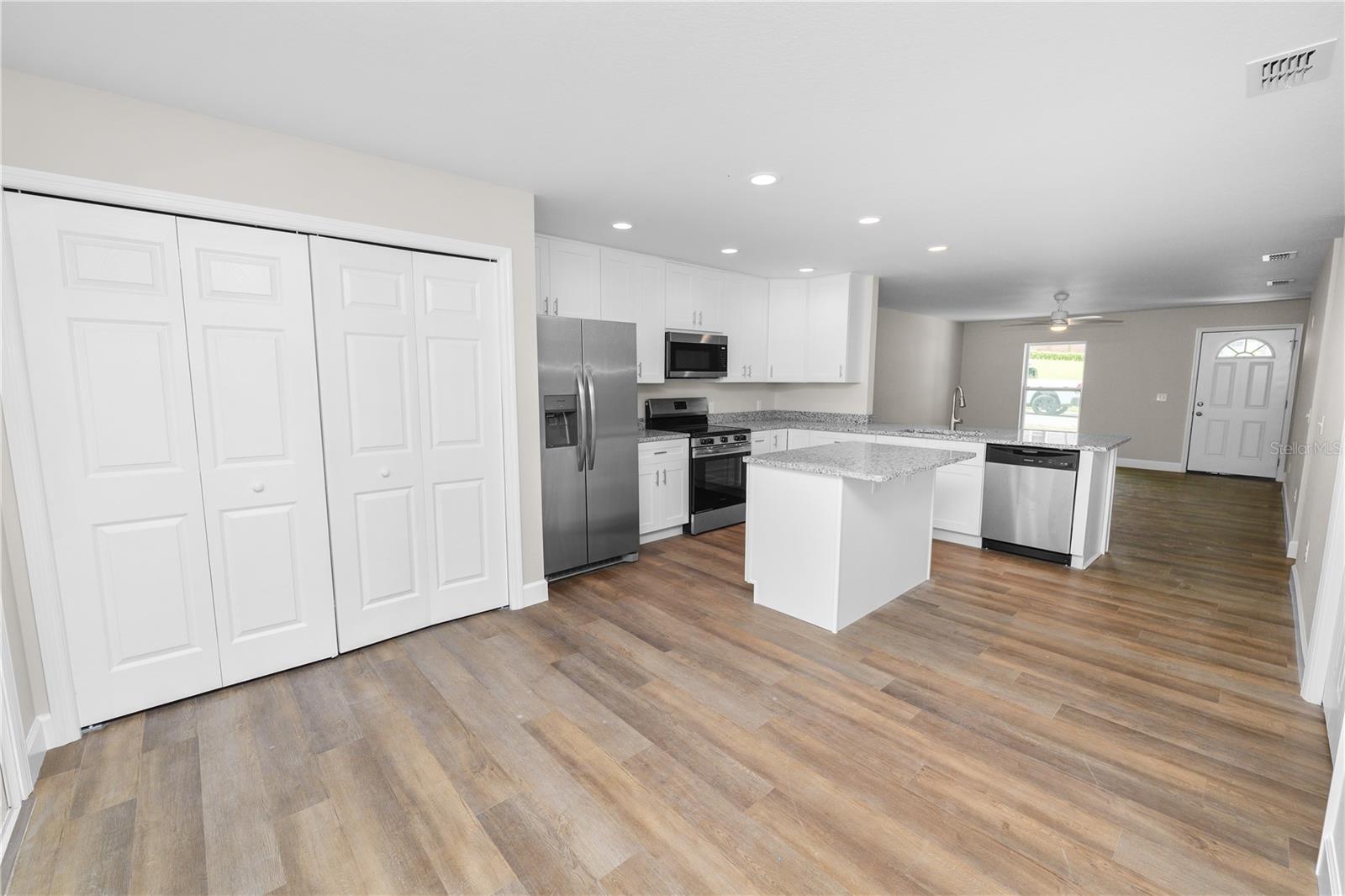 BELLEVIEW PARK SUB - Residential