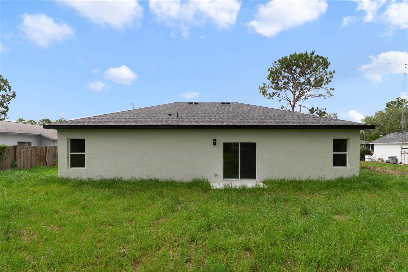 CITRUS SPGS UNIT 03 - Residential Lease