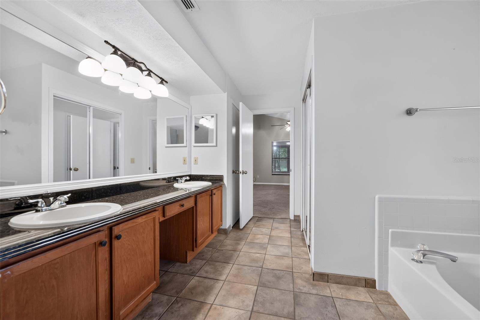 COUNTRY CLUB VILLAGE UNIT 3 - Residential