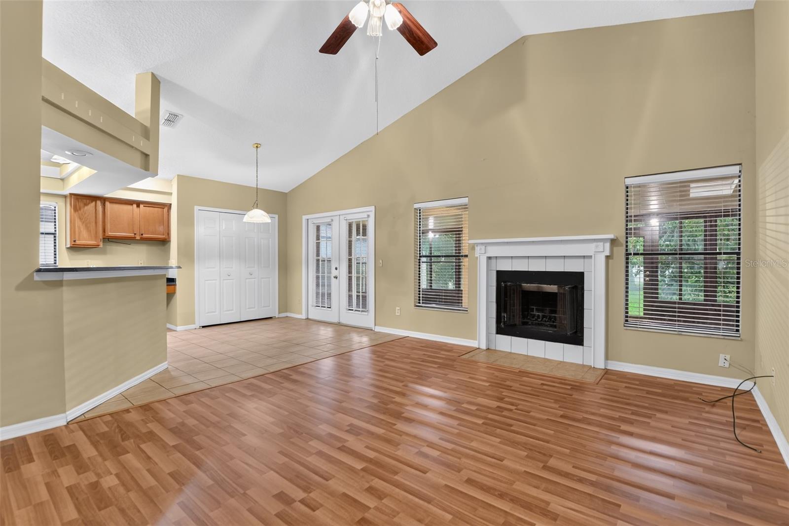 COUNTRY CLUB VILLAGE UNIT 3 - Residential
