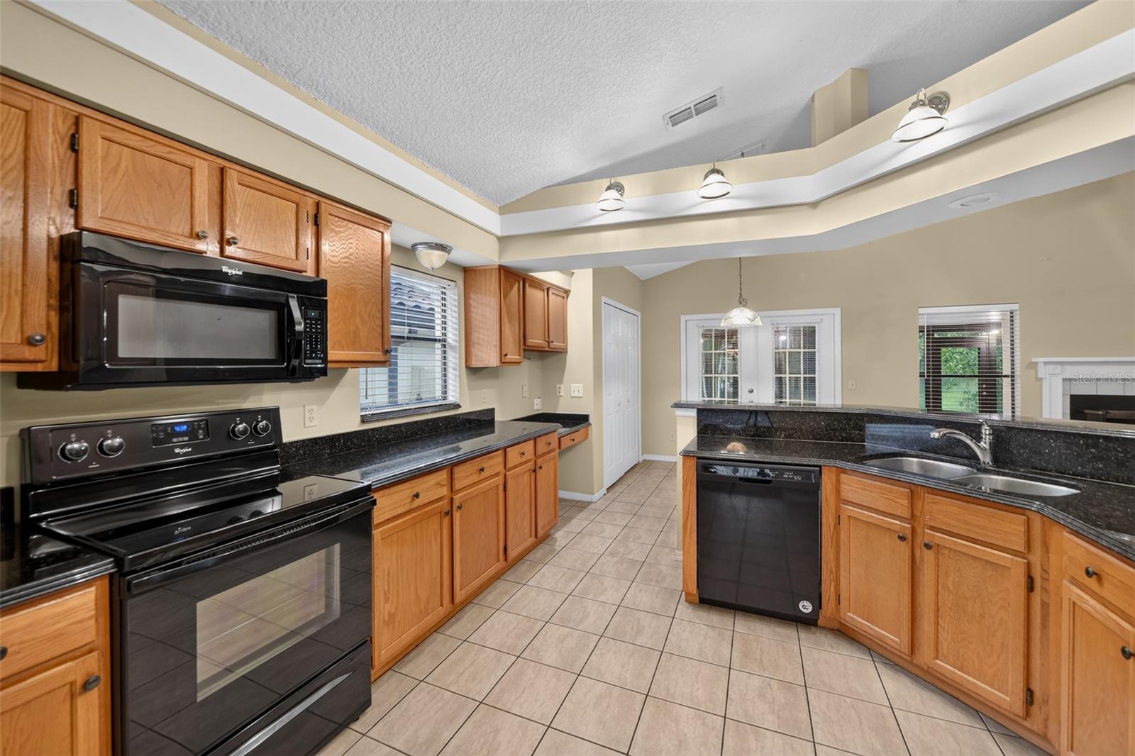 COUNTRY CLUB VILLAGE UNIT 3 - Residential