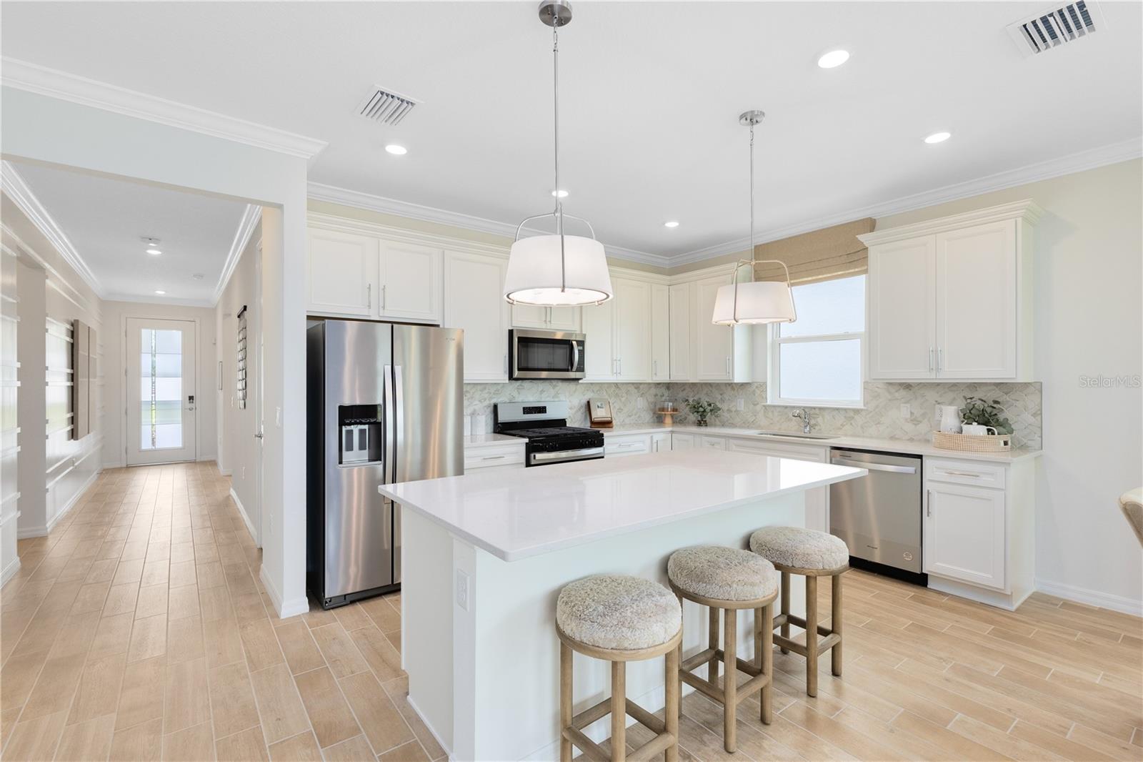 SUNRISE ESTATES - Residential