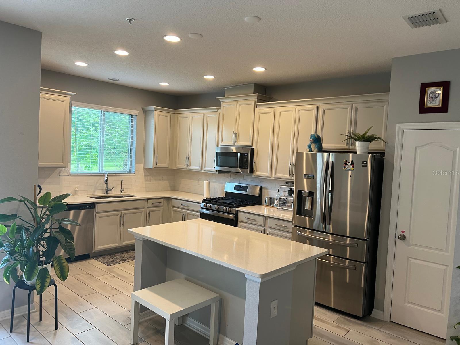 TOWNS AT WHITE CEDAR - Residential Lease