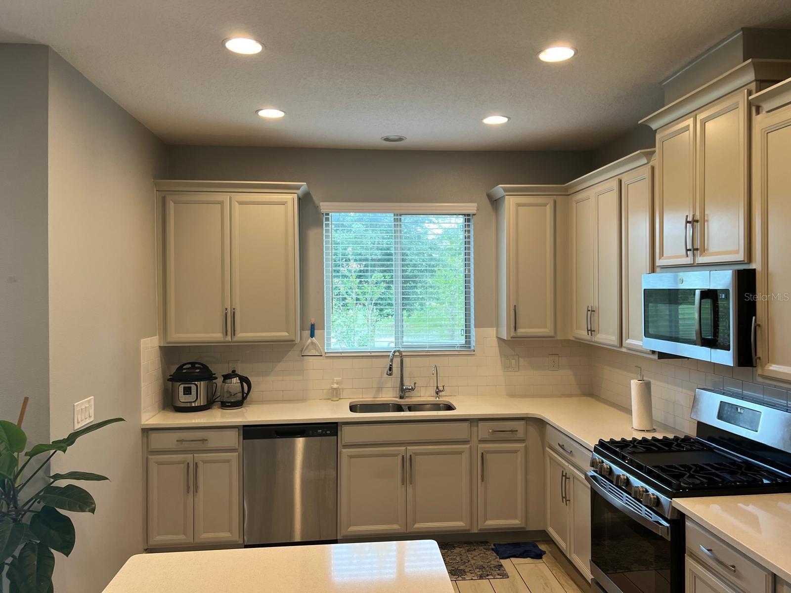 TOWNS AT WHITE CEDAR - Residential Lease