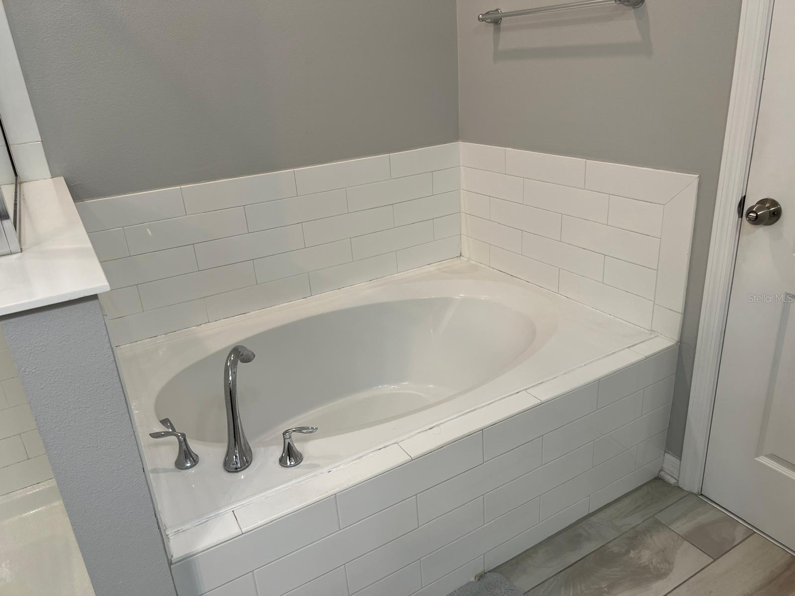 TOWNS AT WHITE CEDAR - Residential Lease