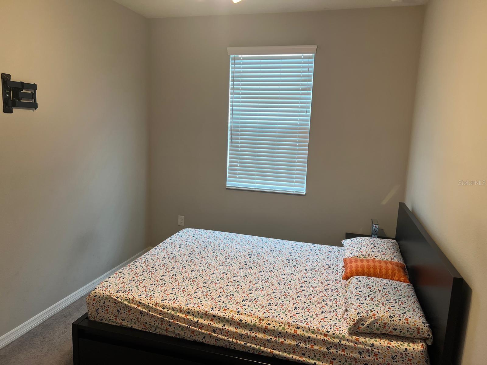 TOWNS AT WHITE CEDAR - Residential Lease