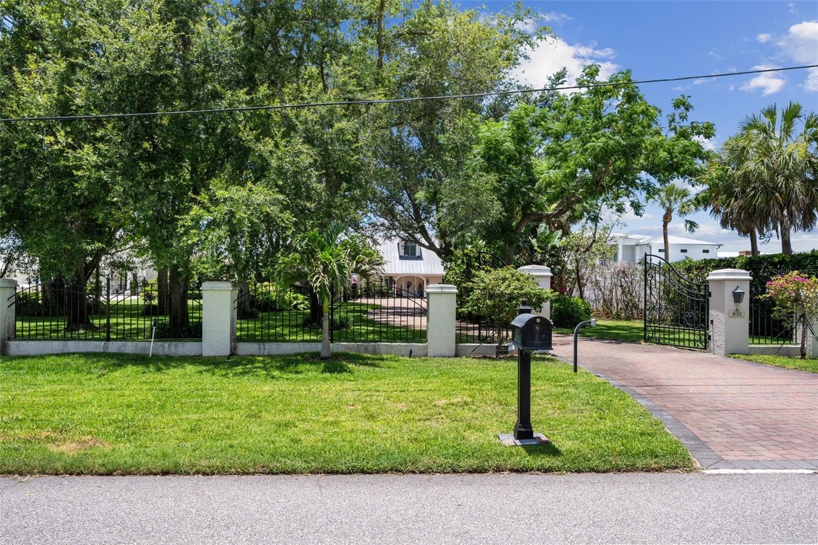 BENATOVICH-DITOMASO - Residential