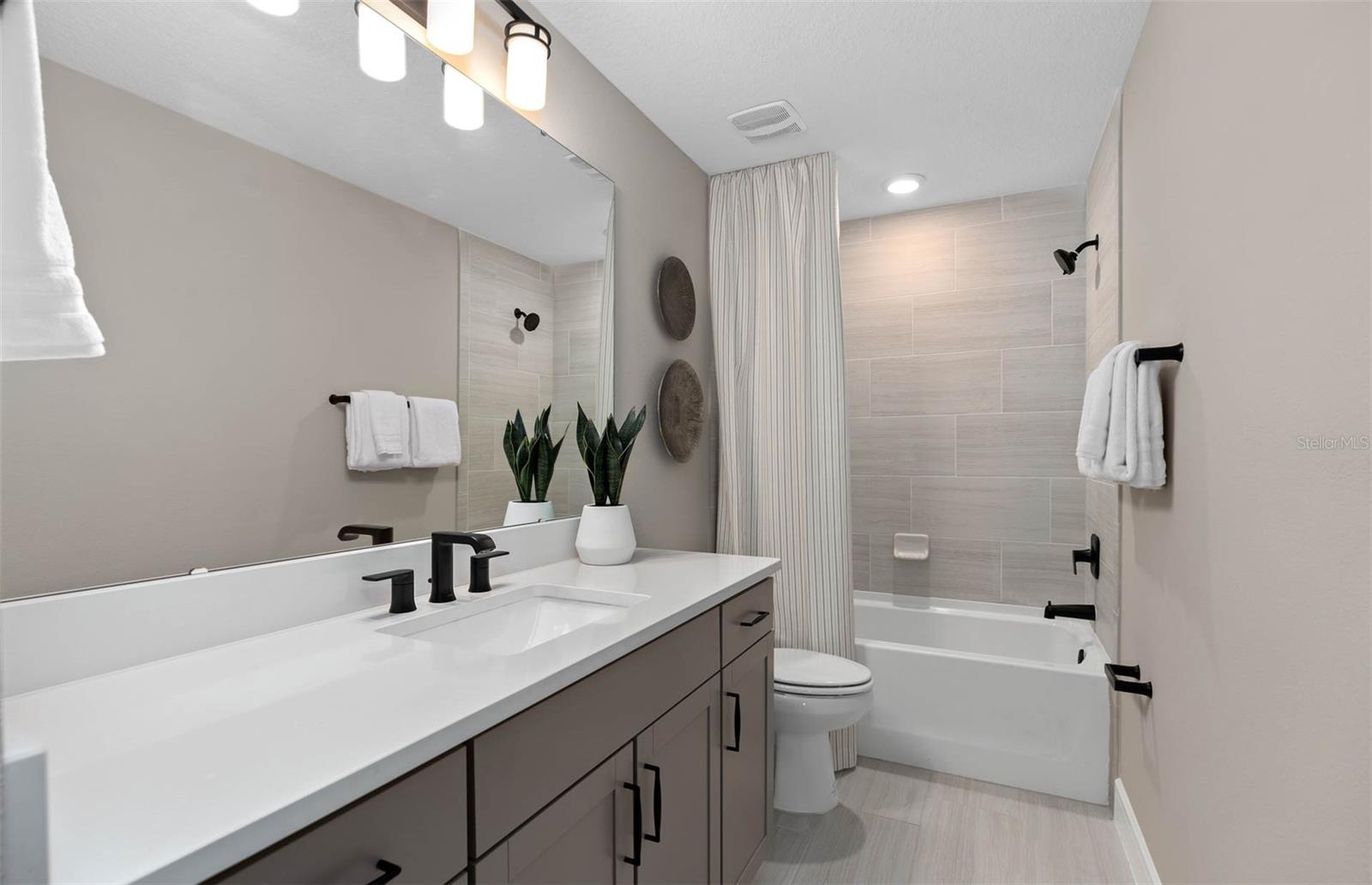 SUNRISE ESTATES - Residential