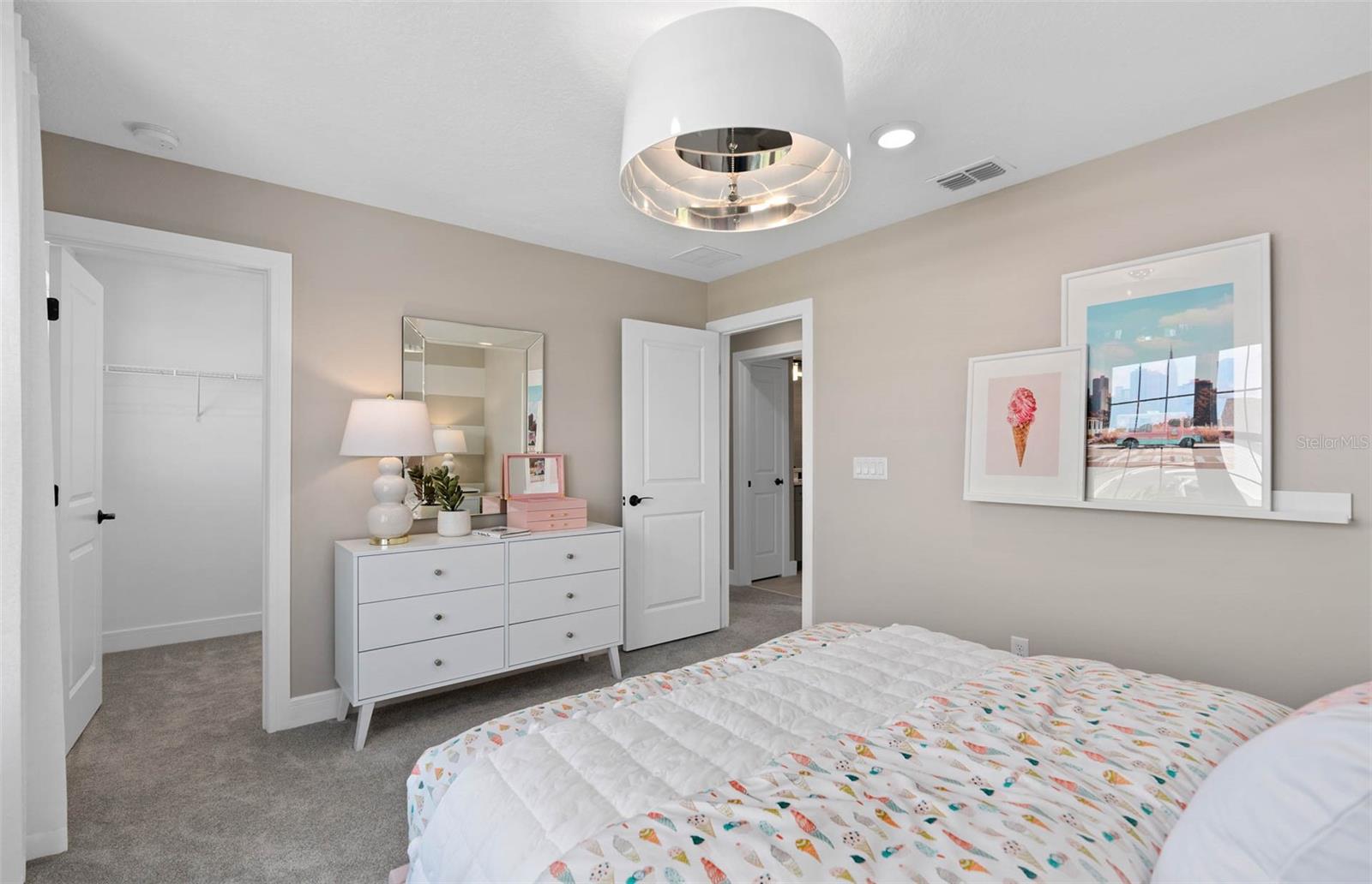 SUNRISE ESTATES - Residential