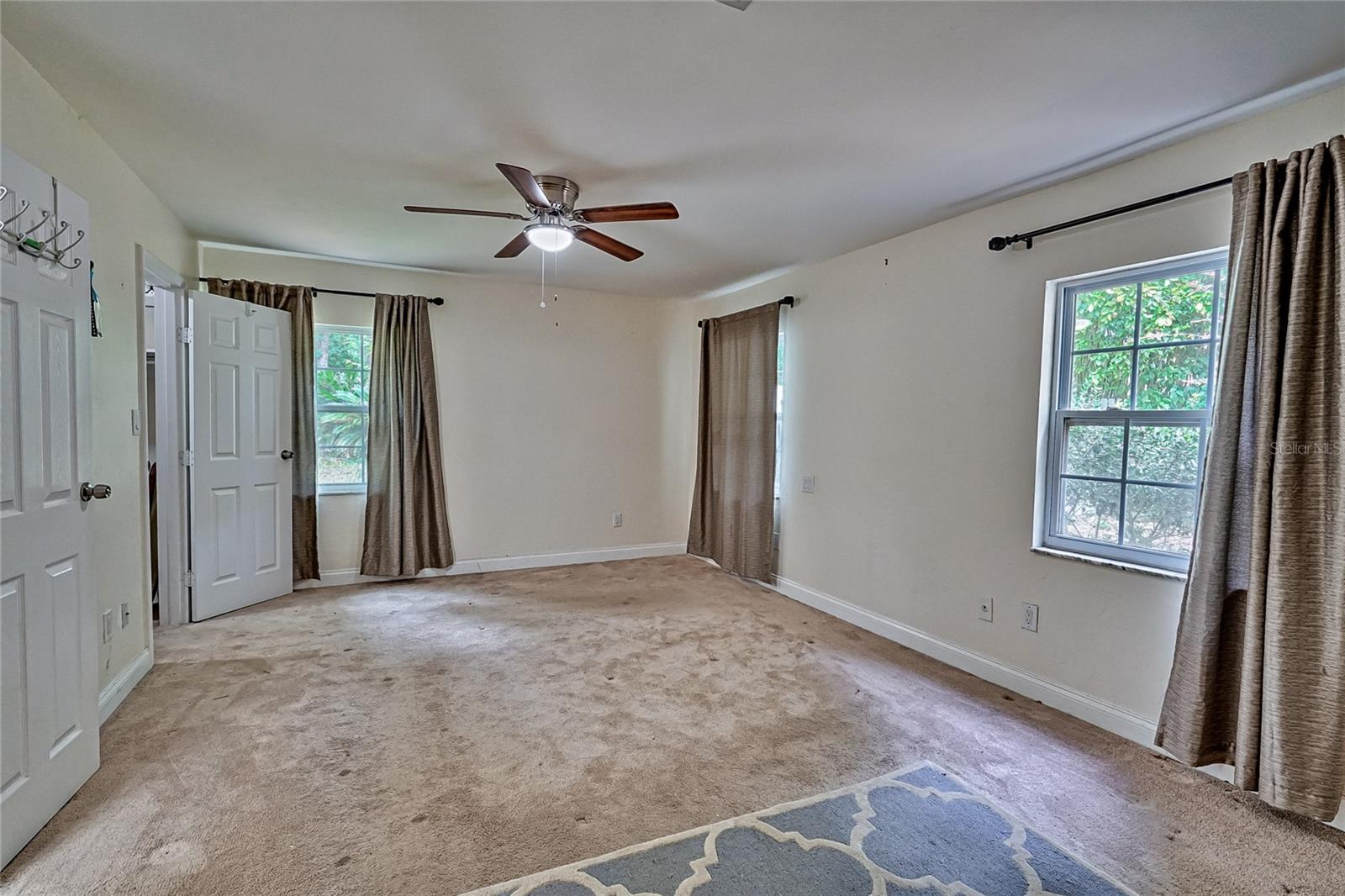 SUNNINGDALE - Residential