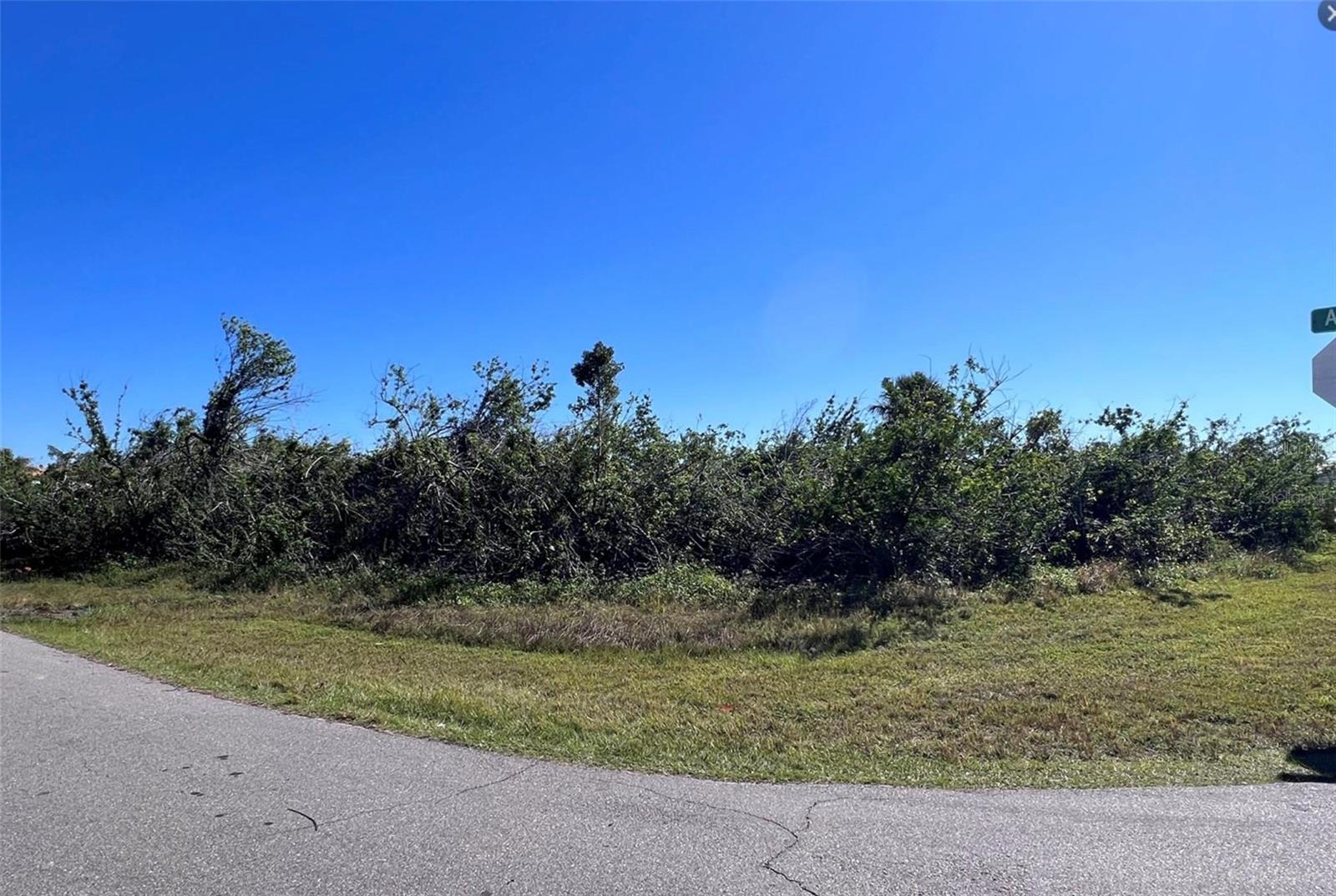 PORT CHARLOTTE SEC 093 - Land