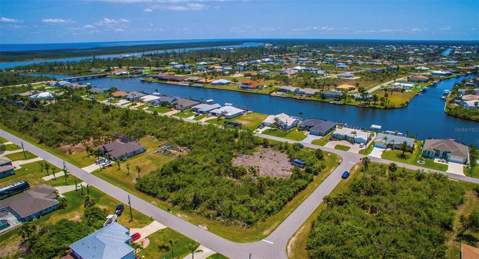 PORT CHARLOTTE SEC 093 - Land