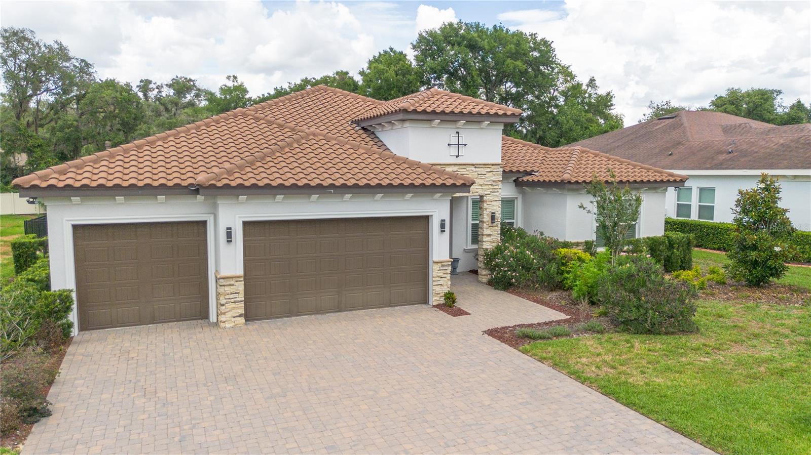 HIDDEN RESERVE - Residential