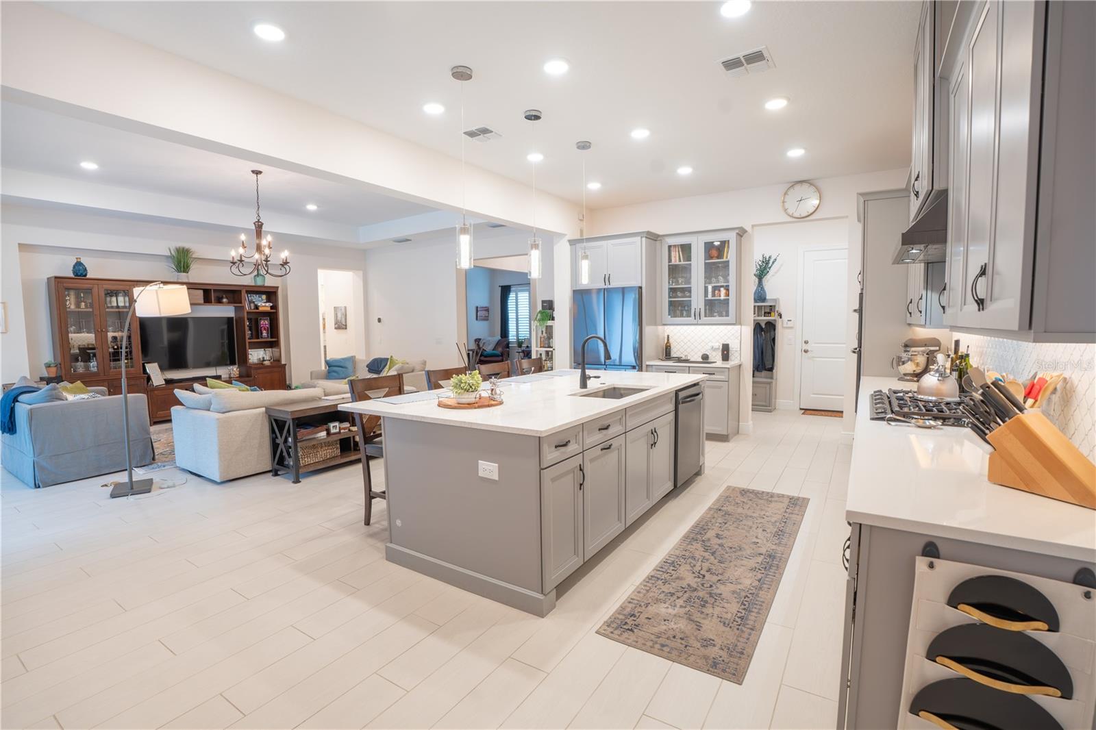 HIDDEN RESERVE - Residential