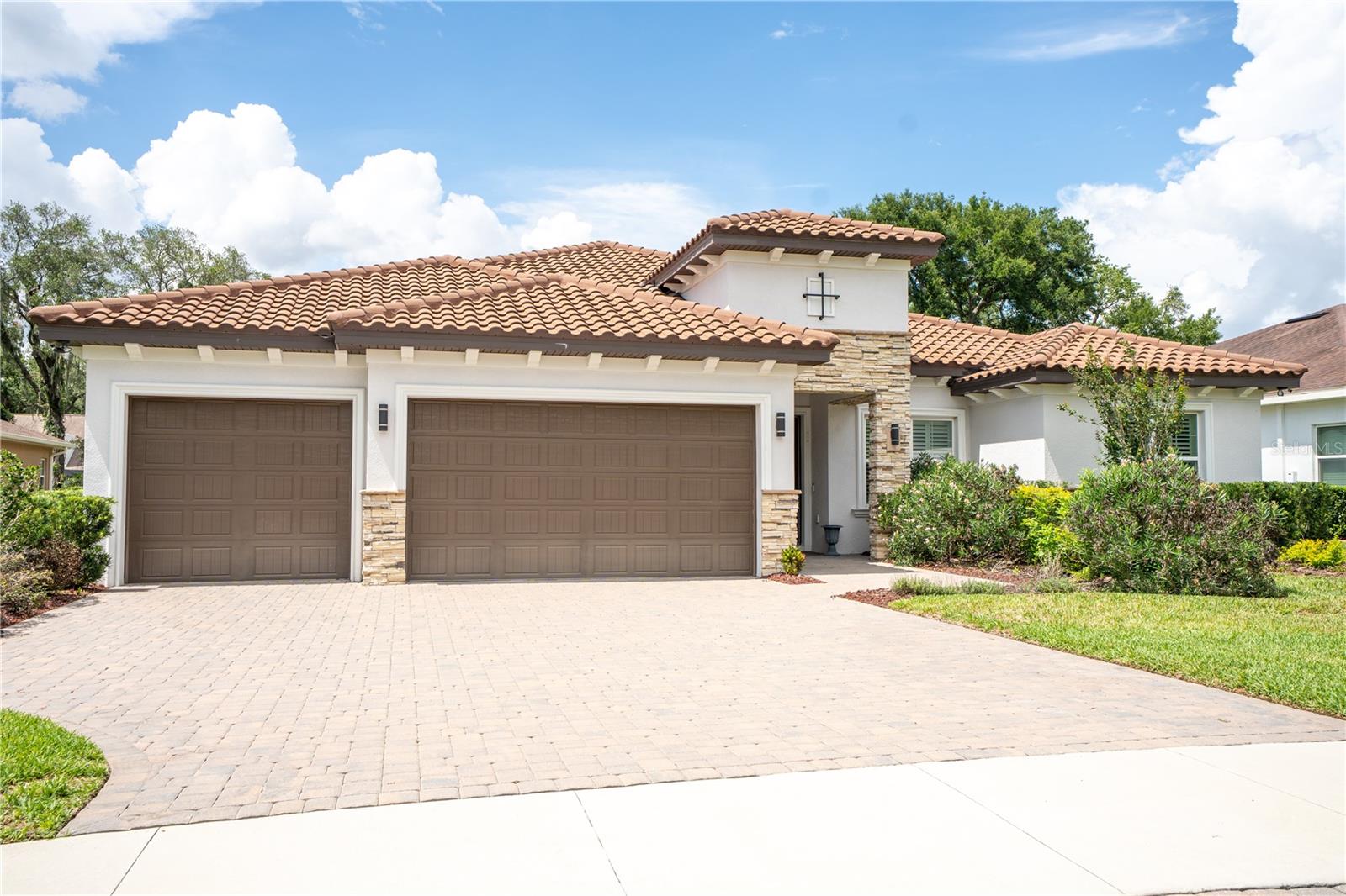 HIDDEN RESERVE - Residential