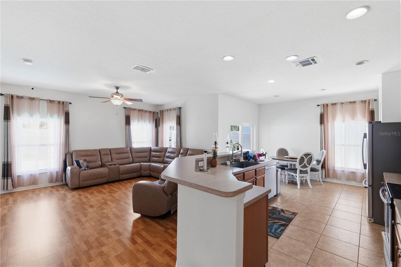 PARSONS POINTE PH 1UNIT B - Residential