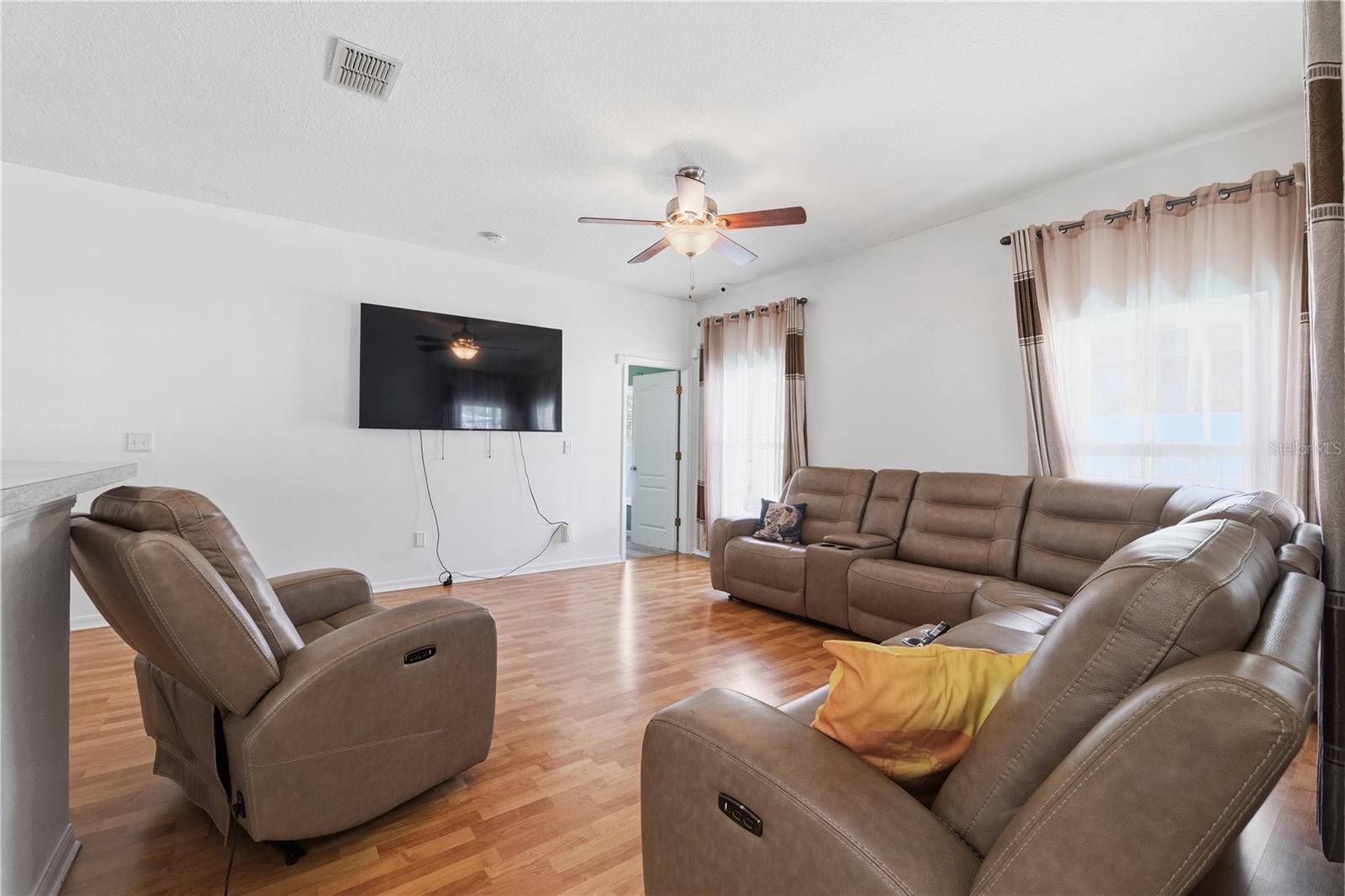PARSONS POINTE PH 1UNIT B - Residential