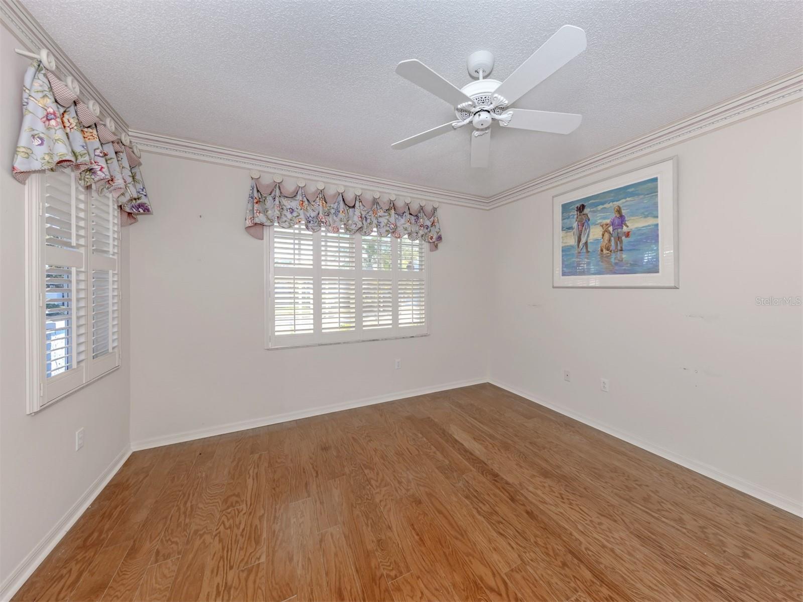 LYNWOOD GLEN - Residential