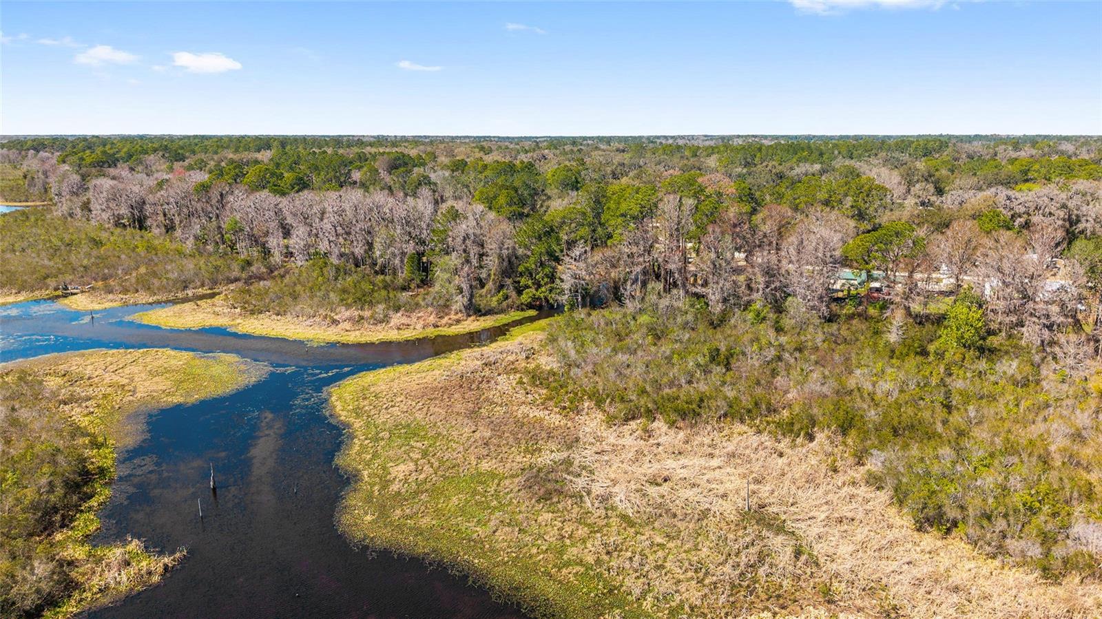 RIVER RETREATS - Residential