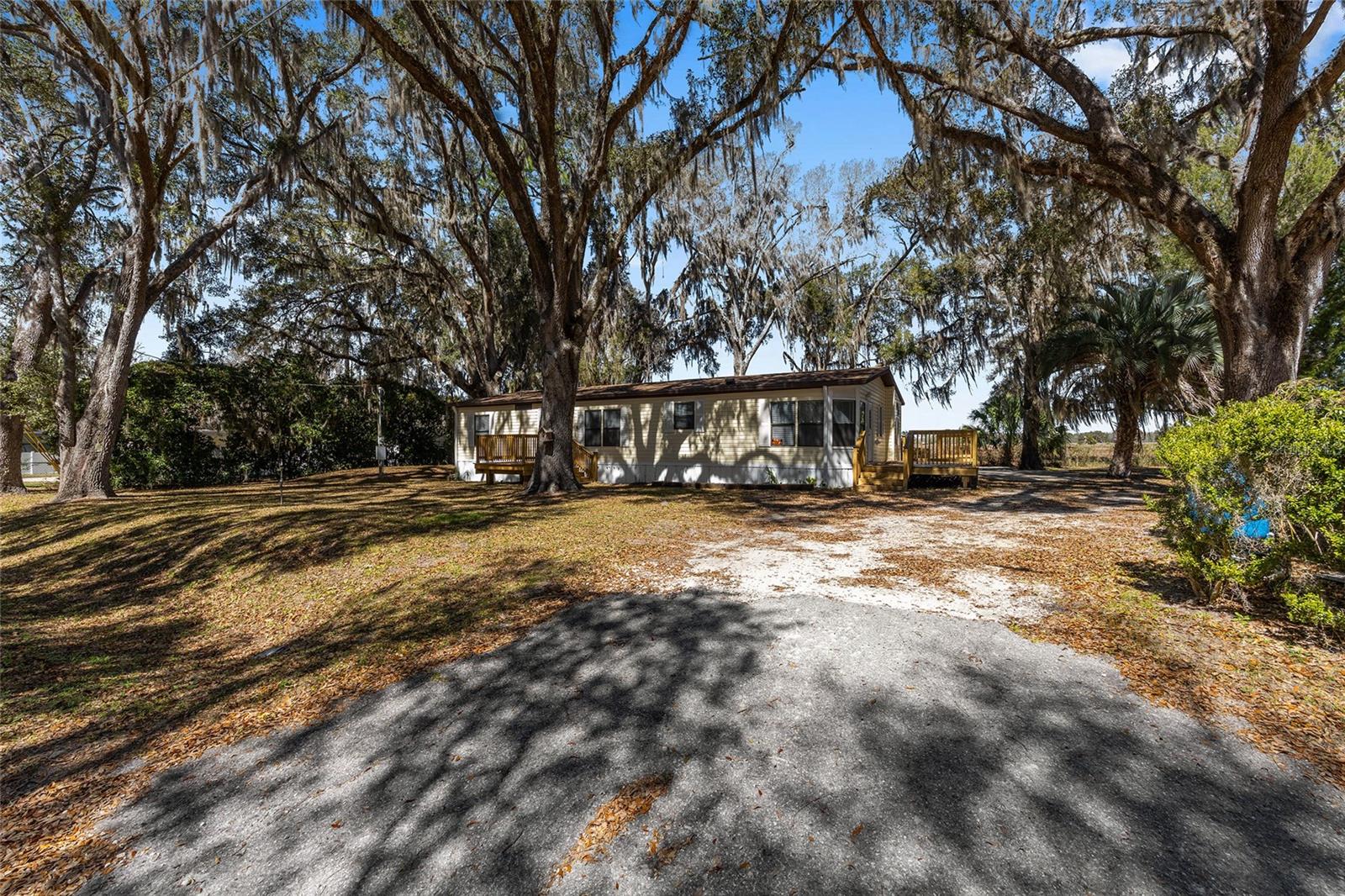 RIVER RETREATS - Residential