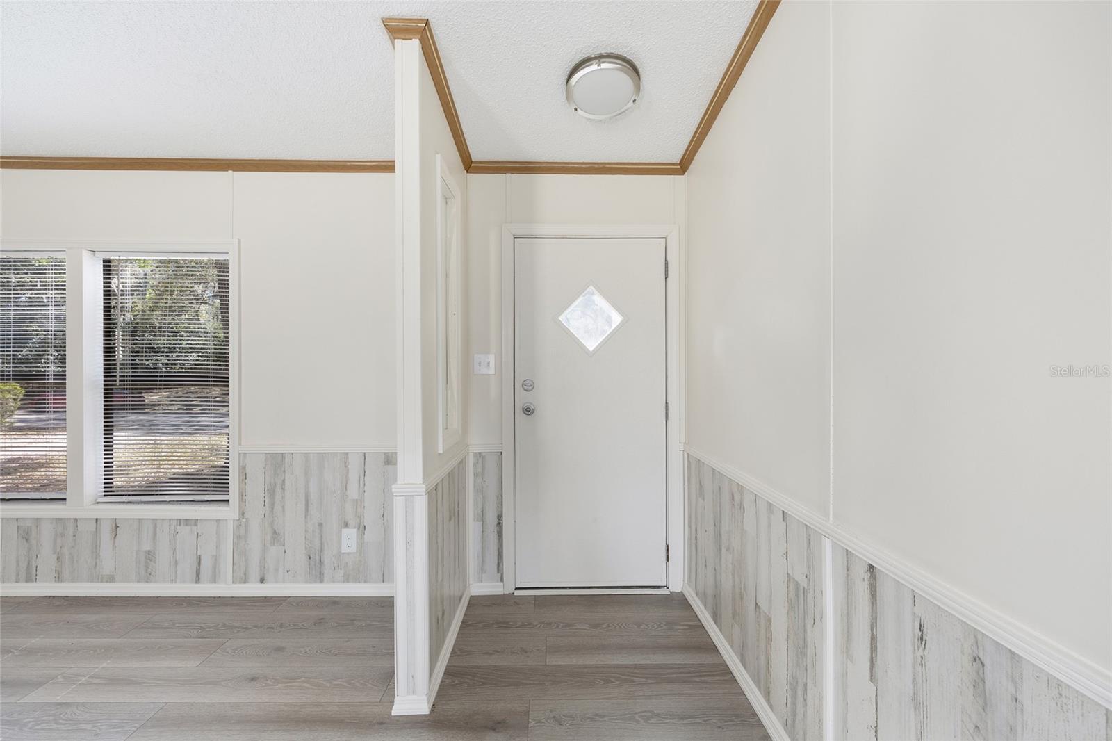 RIVER RETREATS - Residential