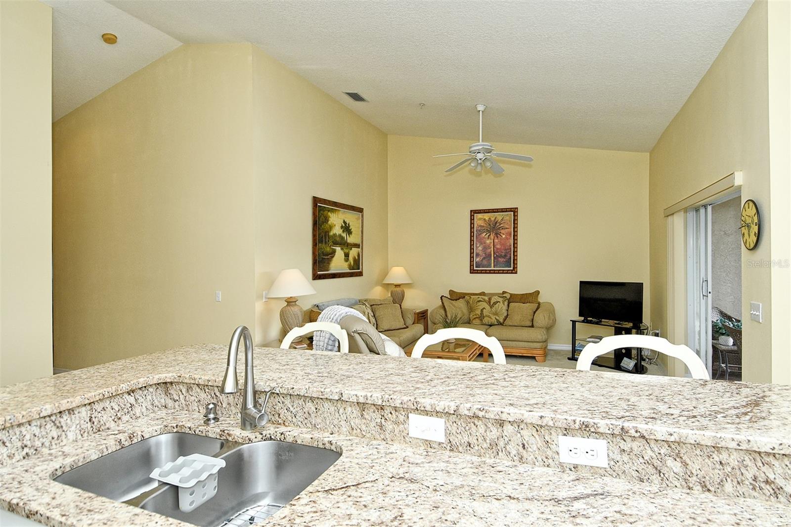 HERITAGE OAKS GOLF & COUNTRY CLUB - Residential