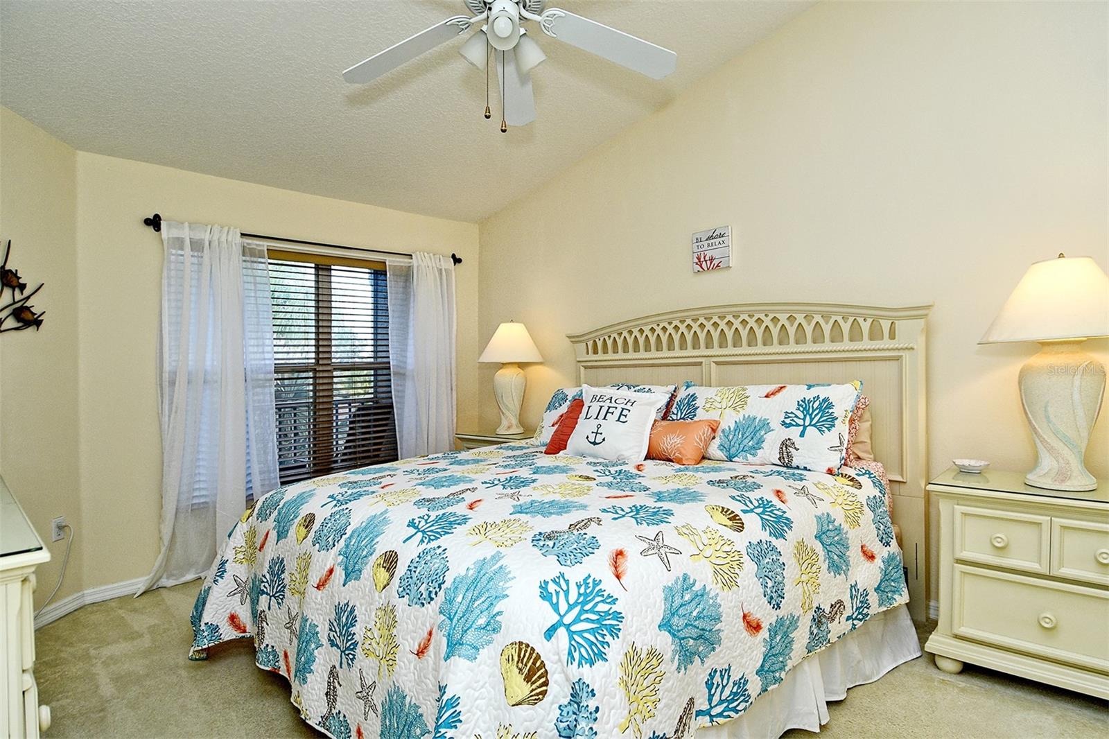 HERITAGE OAKS GOLF & COUNTRY CLUB - Residential