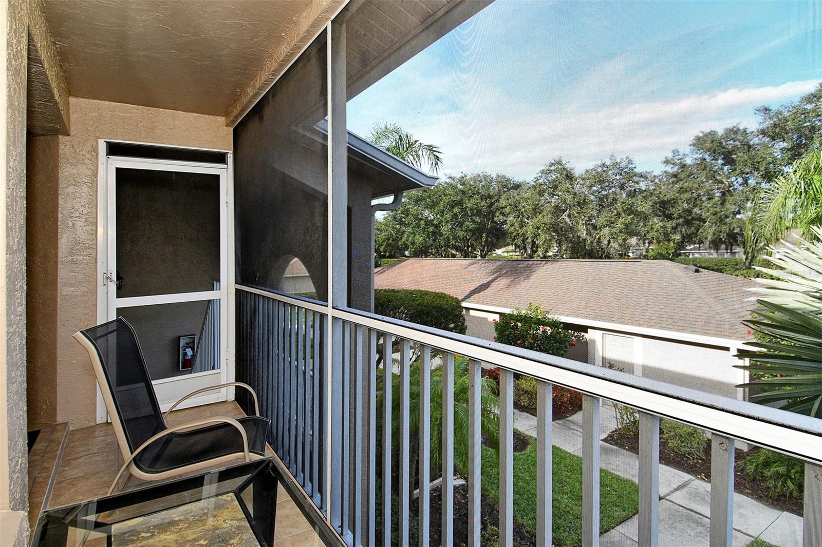 HERITAGE OAKS GOLF & COUNTRY CLUB - Residential