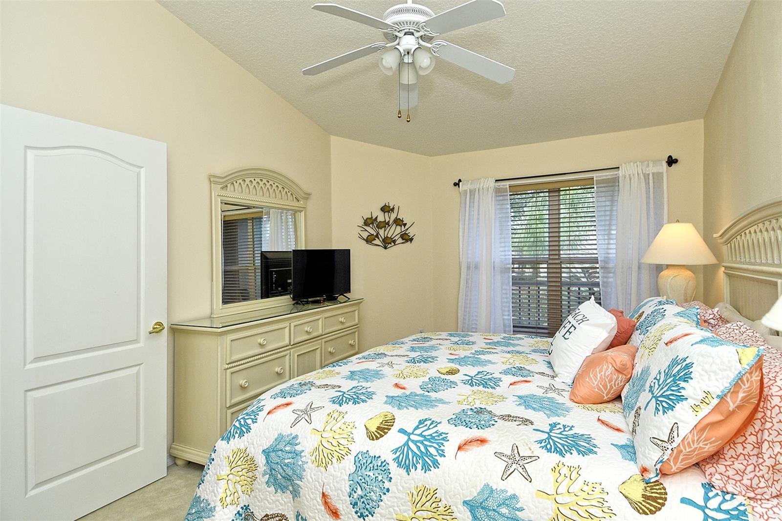 HERITAGE OAKS GOLF & COUNTRY CLUB - Residential