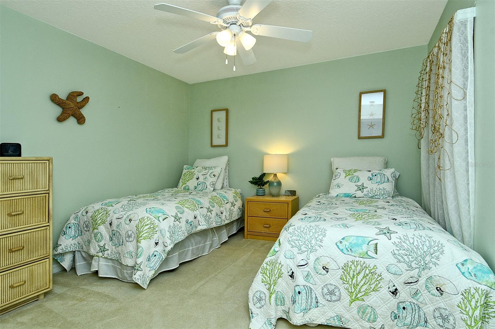 HERITAGE OAKS GOLF & COUNTRY CLUB - Residential