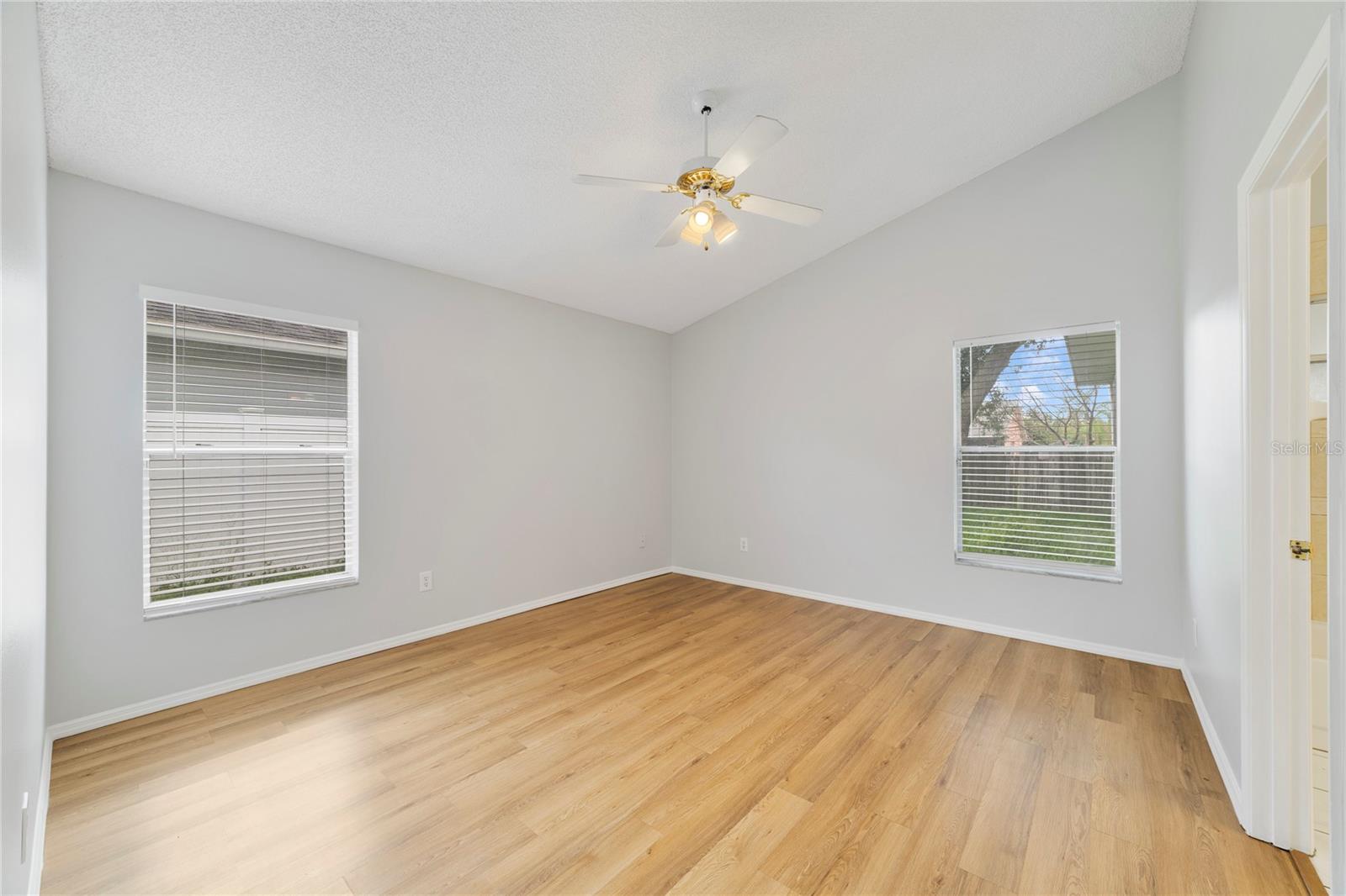 PINEY WOODS POINT - Residential