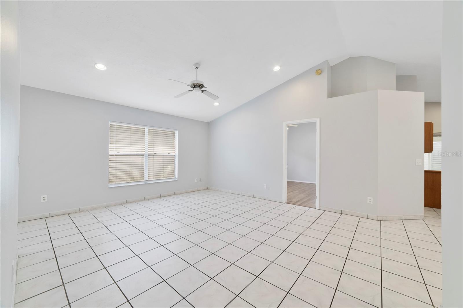 PINEY WOODS POINT - Residential
